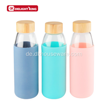 Glaswasserflasche mit wasserdichter Silikonhülle mit Deckel